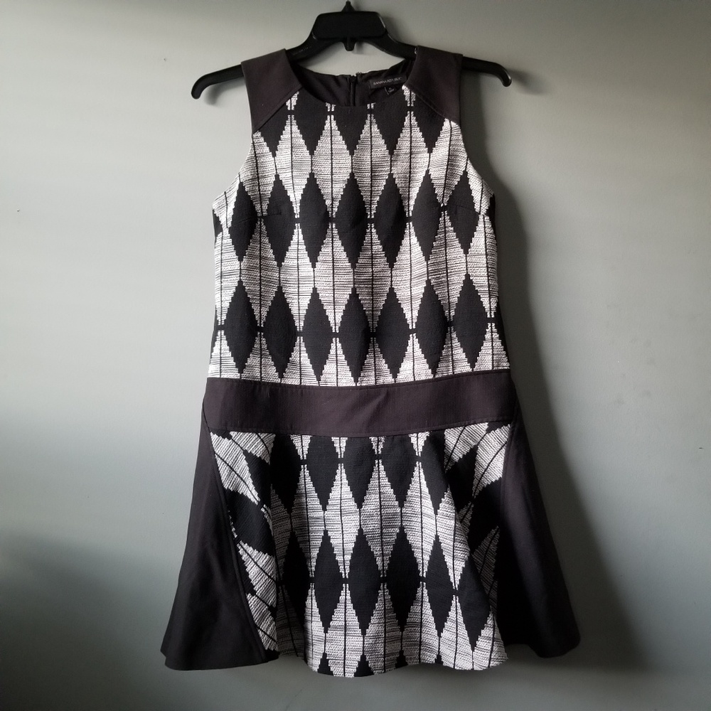Banana Republic Sheath Dress Black Sz 6